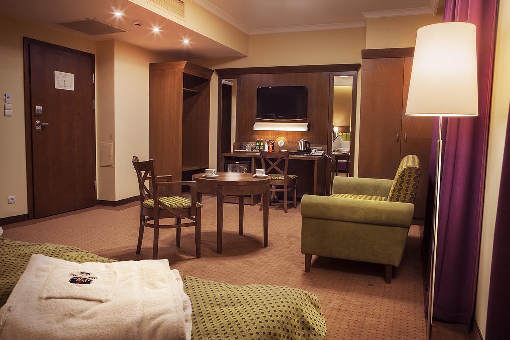 Grand Hotel