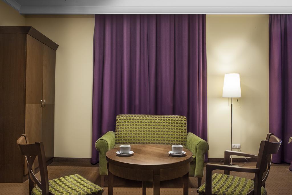 Grand Hotel